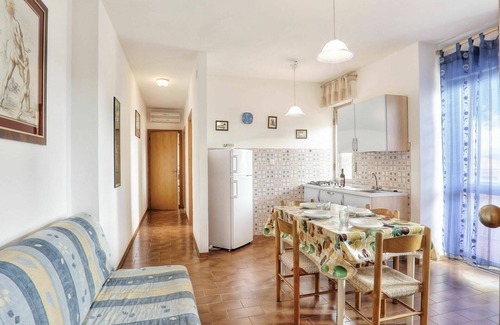 Marina di Cecina Apartment | Welcoming Apartment with Pool, A/C, and Pet-Friendly Options