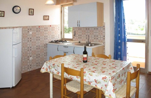 Marina di Cecina Apartment | Welcoming Apartment with Pool, A/C, and Pet-Friendly Options