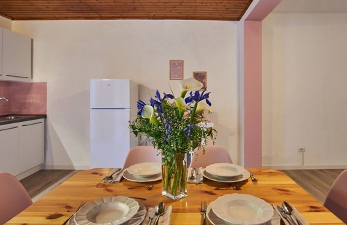Claino Con Osteno Apartment | Inviting Apartment for 6 with Lake View and Pet Access
