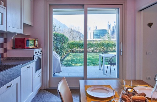 Lecco Apartment | Spacious Apartment for 6 with WIFI, Lake View & Parking