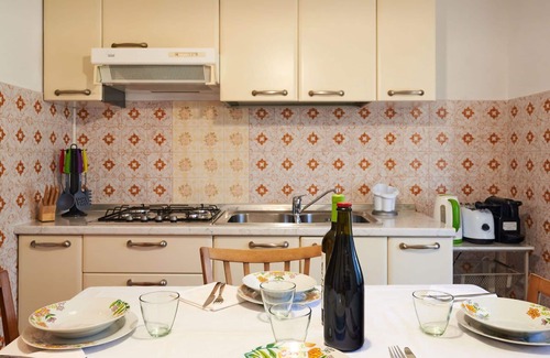 Corrido Apartment | Cosy apartment for 6 people with WIFI, TV, patio and pets allowed