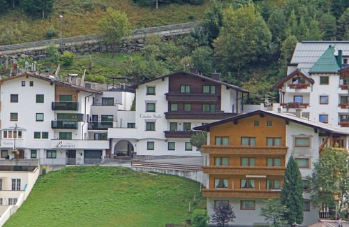 Ischgl Apartment | Inviting Apartment for 6 with WIFI, Balcony & Pet-Friendly