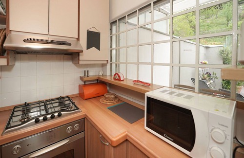 Luino Apartment | Comfortable Apartment for 6 with Lake View and Amenities
