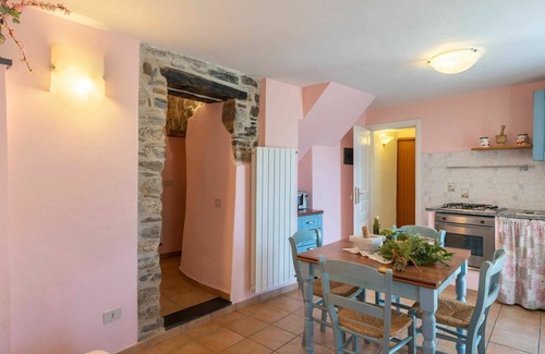 Vasia Apartment | Inviting Apartment for 6 with Ocean View and Pet Friendly