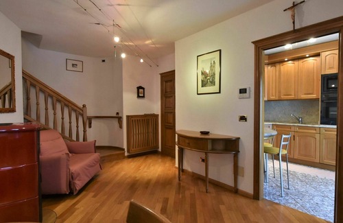 Grosio Apartment | Cozy Apartment for 7 with WIFI, Terrace, and Parking