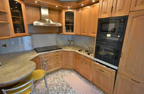 Grosio Apartment | Cozy Apartment for 7 with WIFI, Terrace, and Parking
