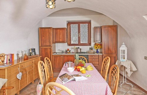 Cunettone-villa Apartment | Inviting Apartment for 7 with Pool, Pet-Friendly Amenities