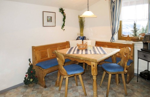 Emberg Apartment | Spacious Apartment for 9 with WIFI, TV, and Balcony