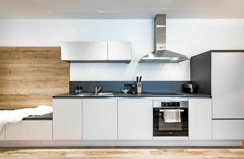 Unterlaengenfeld Apartment | Comfortable Apartment for 5 with Lake View and WIFI