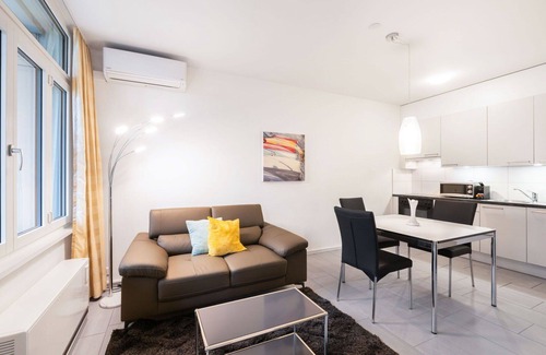 Central Interlaken Apartment | Cozy Apartment for 2 with A/C, WIFI and Balcony Access