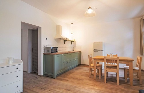 Horni Plana Apartment | Cosy apartment for 4 guests with WIFI, terrace, pets allowed and parking