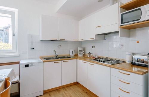 Caldonazzo Apartment | Cozy Apartment with Lake View, WiFi & Parking for 4