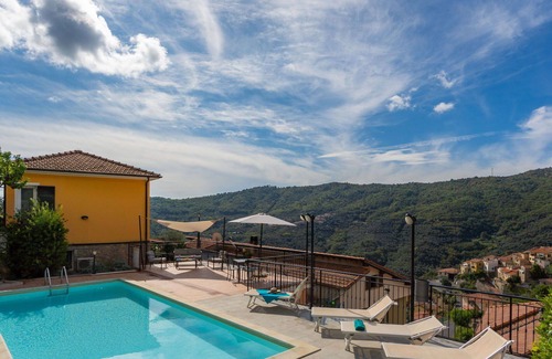 Pietrabruna Apartment | Inviting Apartment with Pool, Ocean View and WIFI for 2