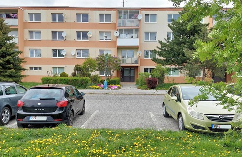 Poprad Apartment | Inviting Apartment with Free Parking & Kids Playground