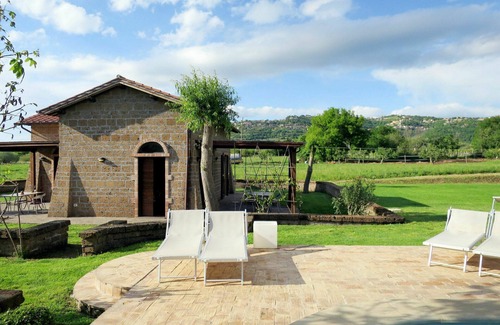 Montefiascone Villa | Relaxing Villa Apartment with Pool, WIFI & Panoramic Views