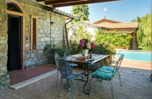 Montefiascone Villa | Relaxing Villa Apartment with Pool, WIFI & Panoramic Views