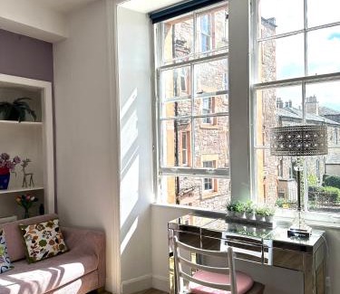 Newington Apartment | Cosy Apartment in Edinburgh city centre , 2 bedroom1 Bathroom