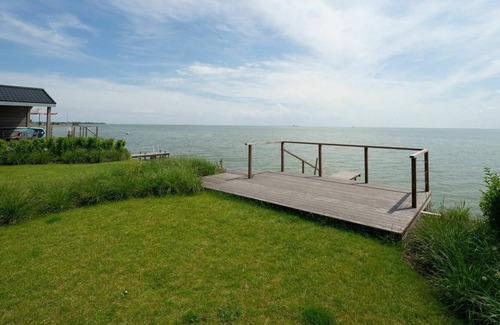 Municipality of Stede Broec House | Cosy apartment in villa for 4 guests with WIFI, TV, terrace and parking