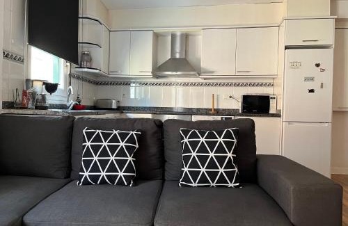 Angles Apartment | Inviting Apartment in Historic Millennial Village