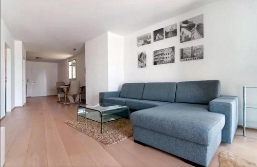 Erdberg Apartment | Explore Inviting Apartments in Austria with Spa & Pool