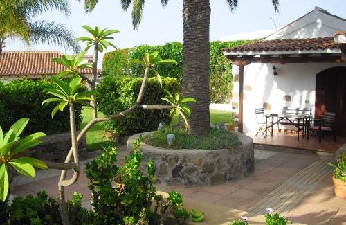 San Cristobal de La Laguna Apartment | Charming Apartment in San Cristobal de La Laguna with Pool