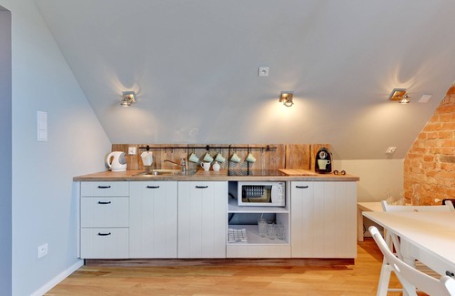 Old Town Apartment | Inviting Apartment in the Heart of Old Town - 10/10 Rating