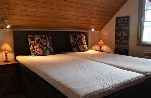 Userin Apartment | Inviting Apartment in Userin with Family-Friendly Amenities