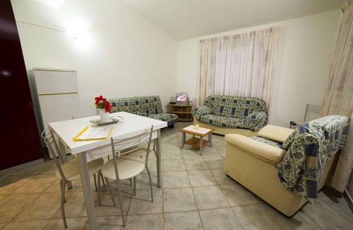 Villaputzu Villa | Cosy apartment in villa for 6 guests with A/C, TV, pets allowed and parking