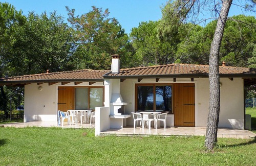 Aquileia House | Relaxing Villa Apartment for 6 with Pool & Ocean View