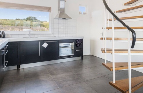 Anjum House | Cosy apartment in villa for 6 guests with WIFI, A/C, TV, terrace and parking