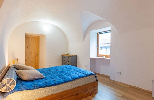 Tione di Trento Apartment | Comfortable Apartment for 6 with WIFI, Balcony & Pets Welcome
