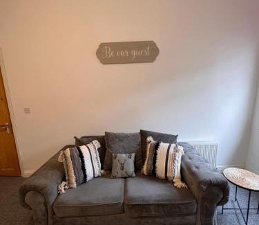 Gateshead Apartment | Cozy Apartment Near Newcastle with Family and Pet Amenities