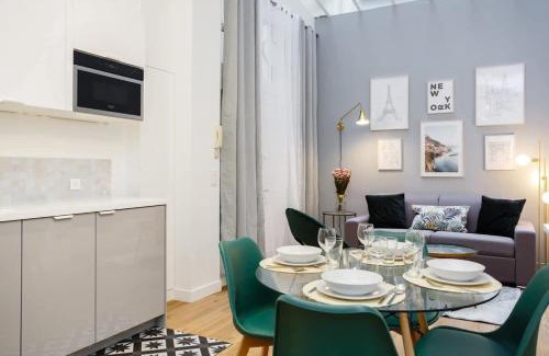 Quartier des Invalides Apartment | Inviting GuestReady Apartment Steps from the Invalides