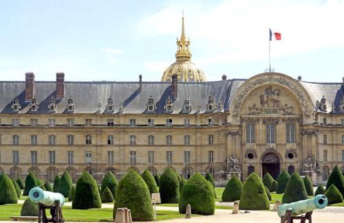Quartier des Invalides Apartment | Inviting GuestReady Apartment Steps from the Invalides