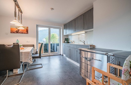 Stuhlfelden Apartment | Comfortable Apartment Just 10 Minutes from the Ski Lift