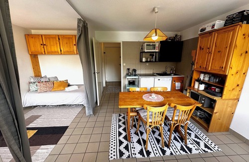 Puy-Saint-Pierre Apartment | Cosy apartment Pied de Piste (Prorel gondola)/Downtown