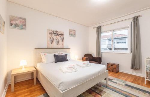 Mafamude Apartment | Inviting Apartment with Veranda in Gaia - Child Friendly Stay