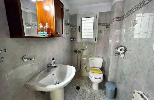Ilioupoli Apartment | Cosy Apartment with Garden 5 min from metro