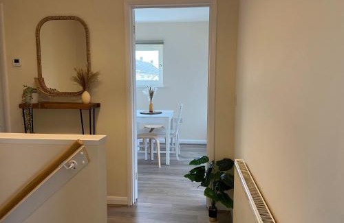 Cranfield Apartment | Cozy Cranfield Apartment with Office and Convenient Parking
