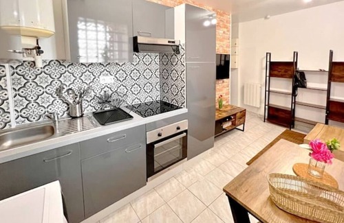 Villejuif Apartment | Cosy Appart. just outside Paris