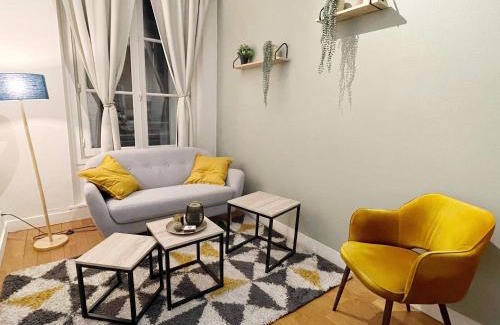 Saint-Germain-en-Laye Apartment | Charming Central Apartment with Child-Friendly Amenities