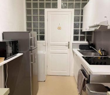 Saint-Germain-en-Laye Apartment | Charming Central Apartment with Child-Friendly Amenities