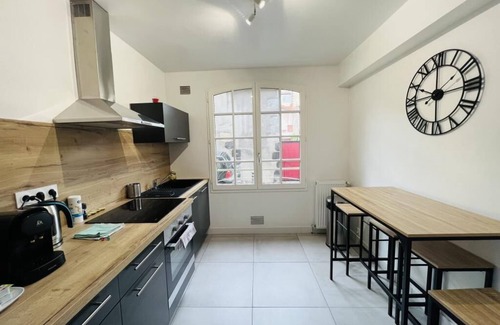 Clermont-Ferrand Apartment | Welcoming Montferrand Apartment for Family Getaways