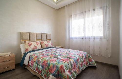 Ain Harrouda Apartment | Cosy appartement 2 BR avec vue panoramique piscine