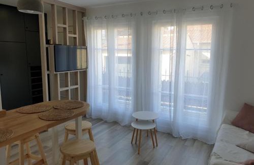 Clamart Apartment | Cozy Apartment in Clamart Percy Paris - Rated 9.6/10