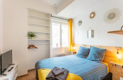 Brive-la-Gaillarde Apartment | Inviting Apparts Brive: Family-Friendly Getaway Awaits