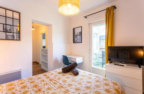 Brive-la-Gaillarde Apartment | Inviting Apparts Brive: Family-Friendly Getaway Awaits