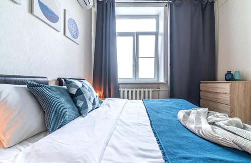 Central Administrative Okrug Apartment | Delightful Apartment with Balcony Close to the Kremlin