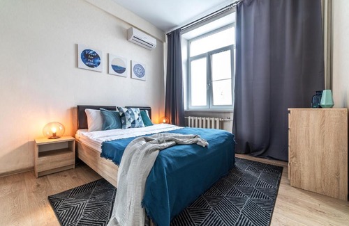 Central Administrative Okrug Apartment | Delightful Apartment with Balcony Close to the Kremlin
