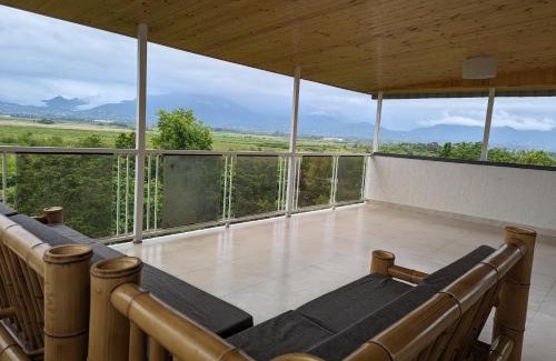 Kobuleti Apartment | Cozy Home Awaits: Pet Friendly with Great Breakfast Options